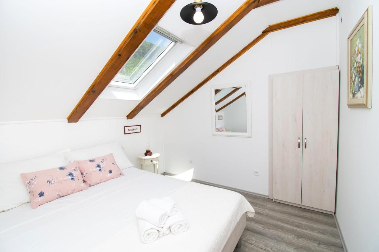Apartment Rustika 斯克拉丁 外观 照片